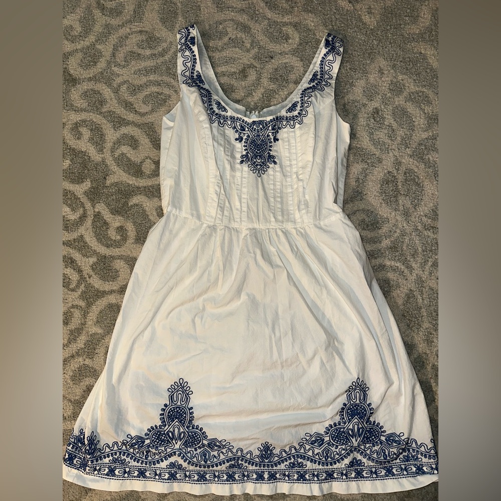 Vineyard Vines White Dress